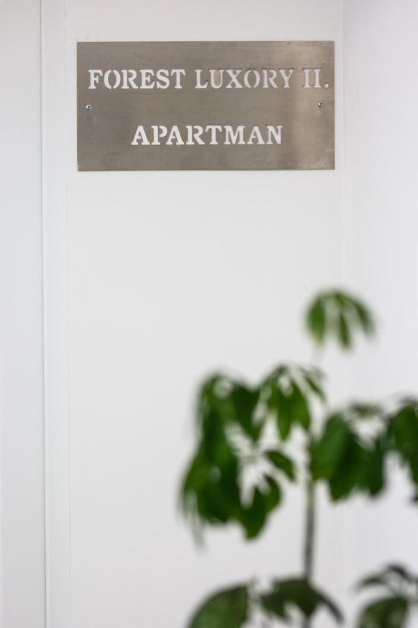Forest Luxory Ii. Apartman Sarvar Luaran gambar